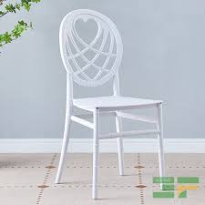 Chaise de Réception Blanche Dos Cœur